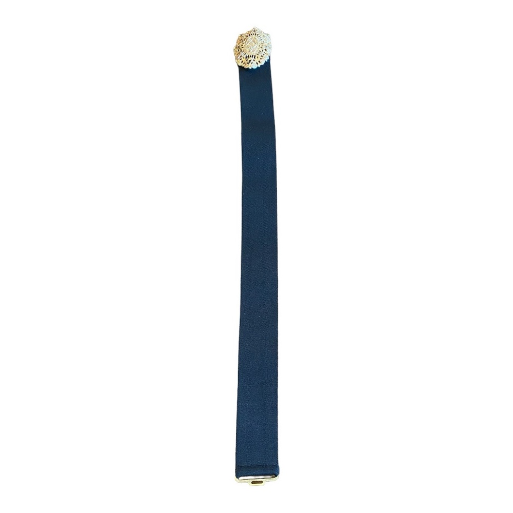 Vintage stretch black belt with gold decorative buckle 26” long x 2” wide. GVC - Picture 2 of 4